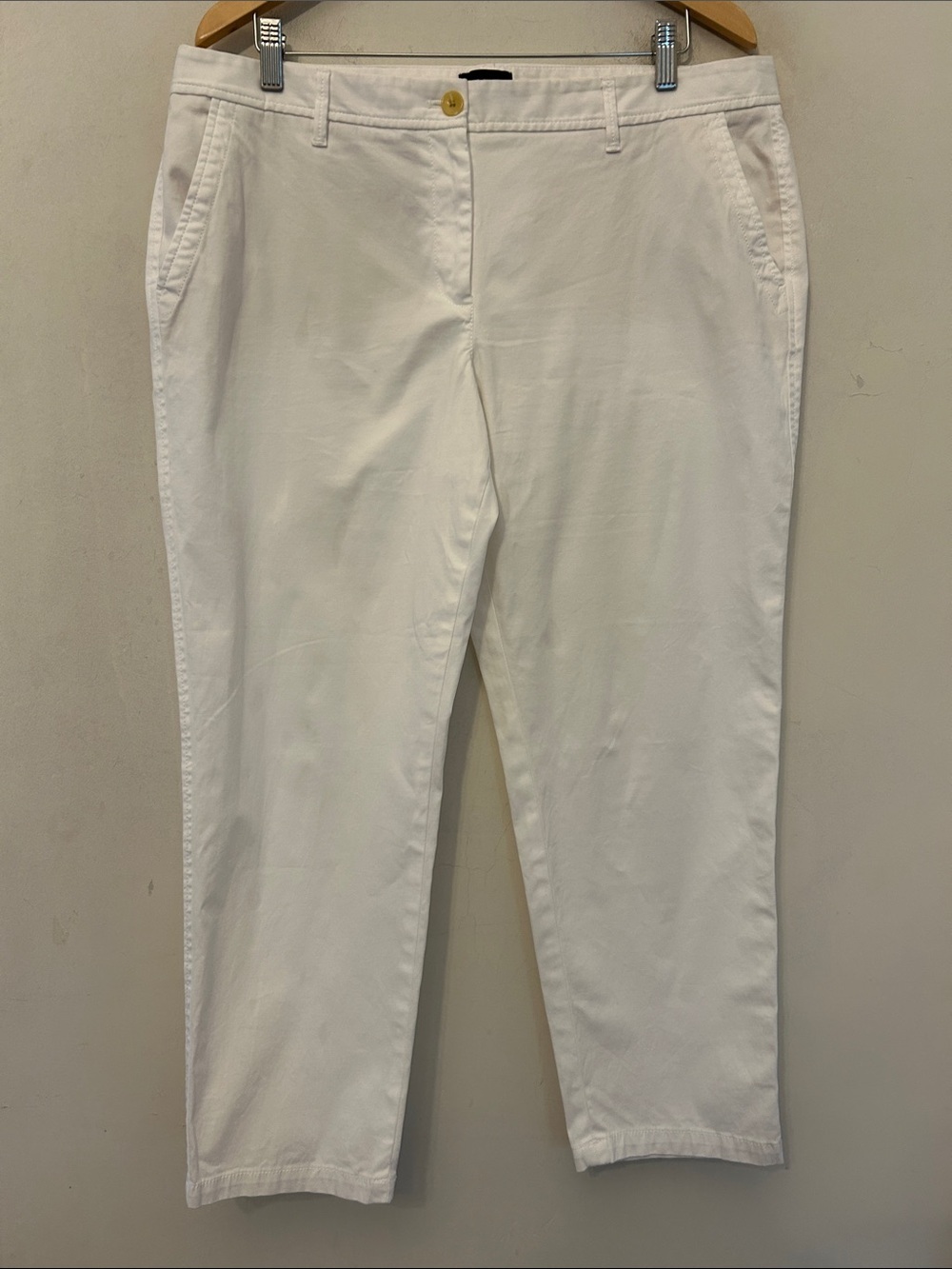 Talbots Classic White Cotton Relaxed chino pants Size 14P EUC